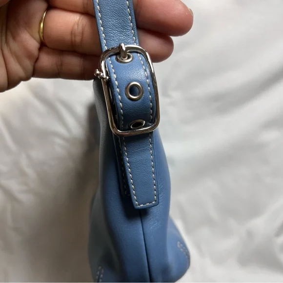 Coach vintage Leather Shoulder Bag - Picture 6 of 11